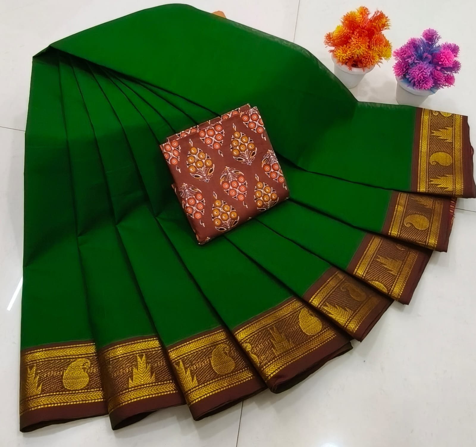 Chettinad Royal Heritage: Pure Cotton Plain Saree with Signature Kalamkari Blouse