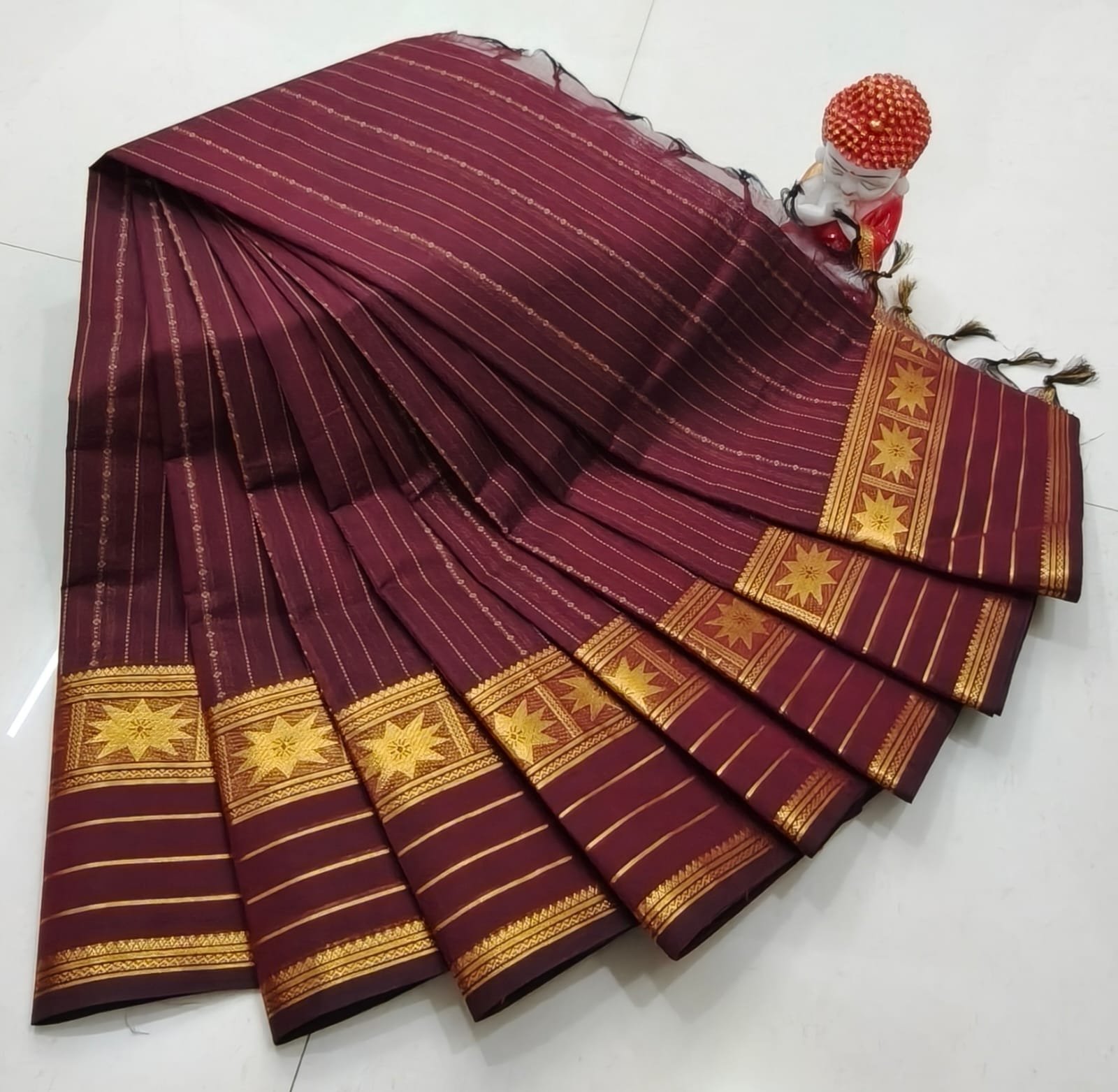 Heritage Grandeur: Pure Kanchi Cotton Vaira Oosi Saree with Rich Pallu