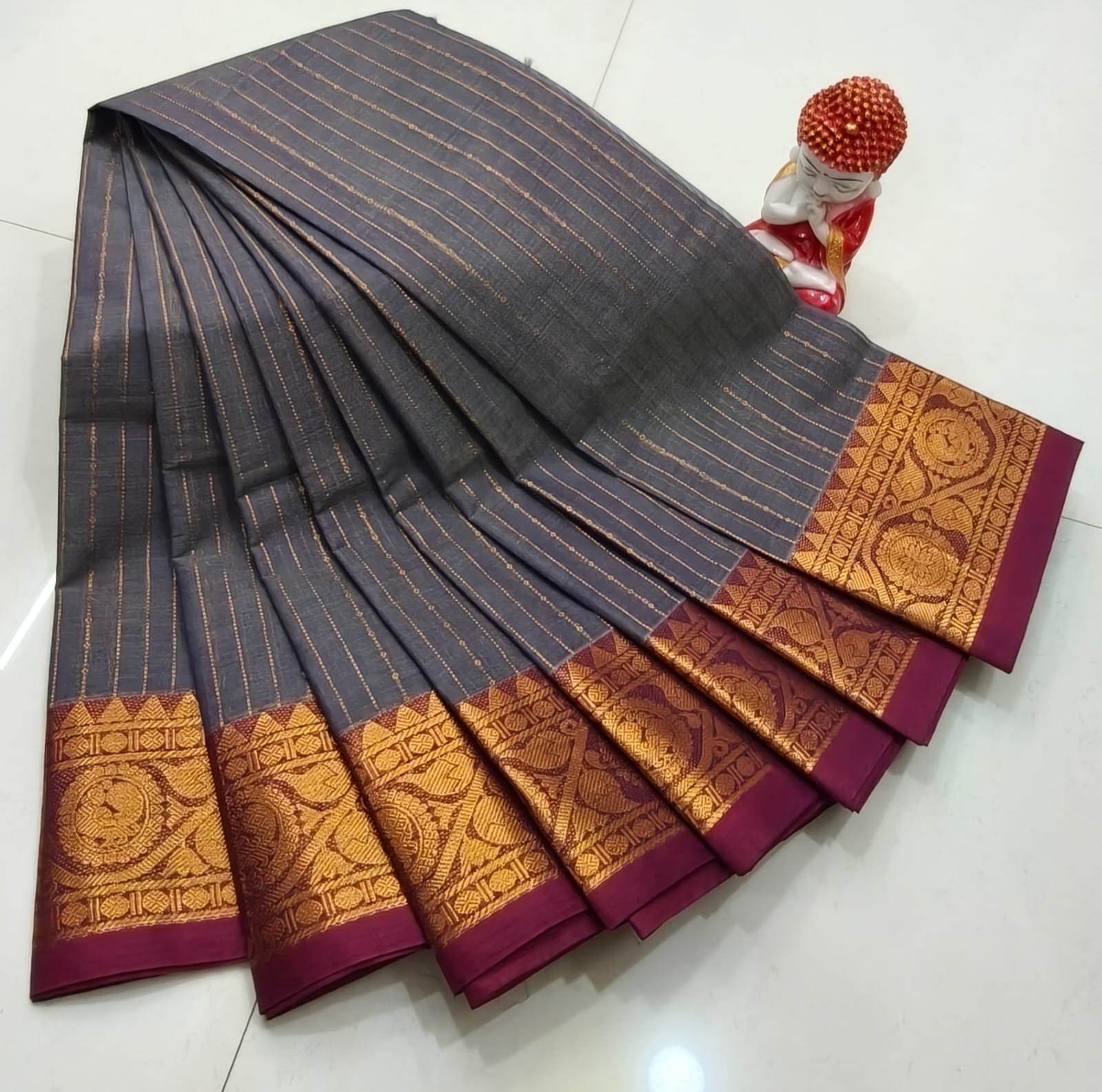 Heritage Grandeur: Pure Kanchi Cotton Vaira Oosi Saree with Rich Pallu